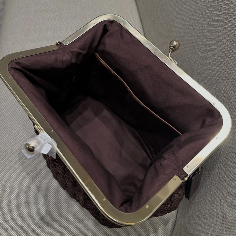 حقائب شاطئ من القش بإطار قفل ي - مراجعة Luxury Bags On Sale وسعره