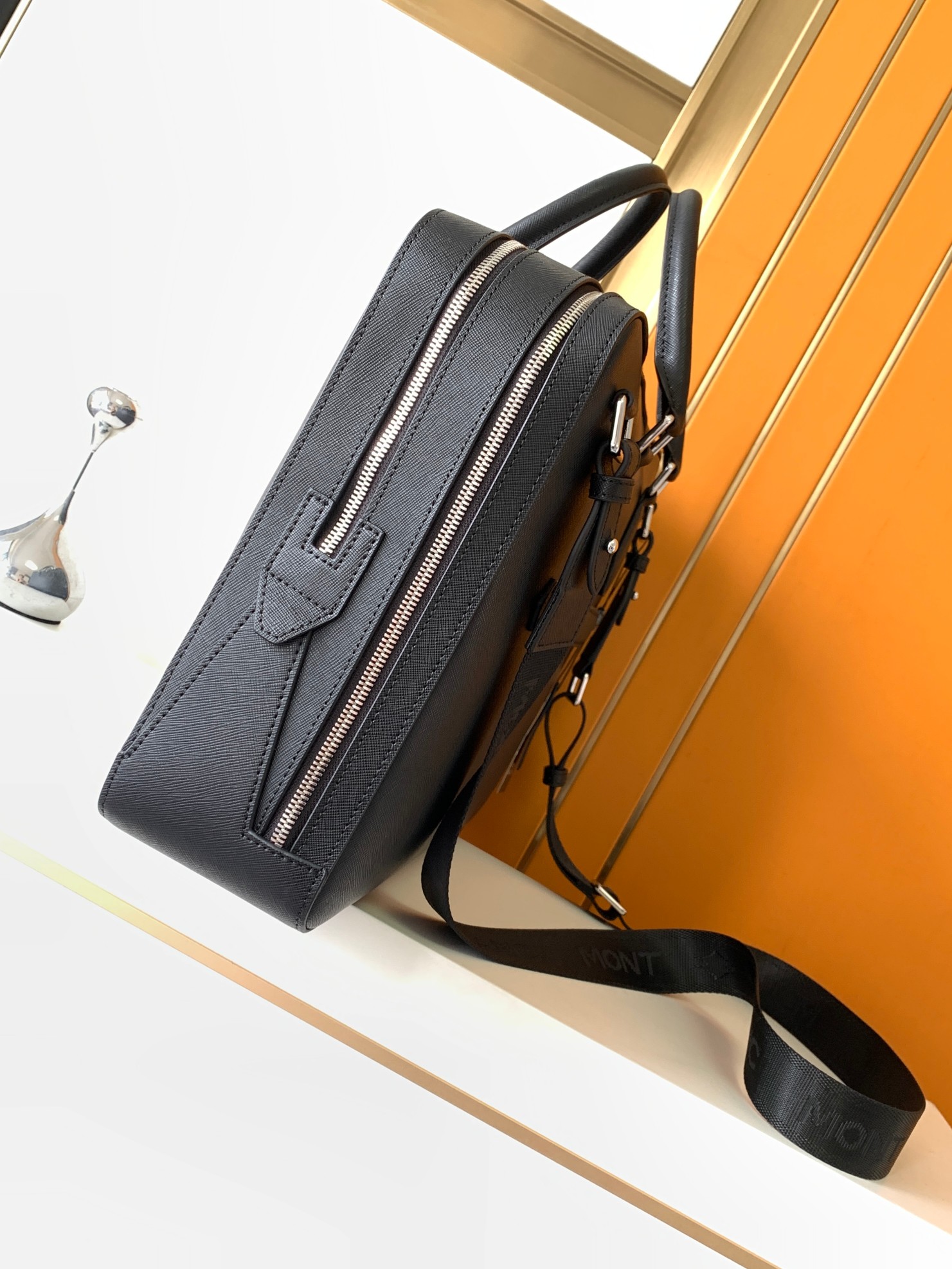 حقائب رجالية فاخرة بمقبض علوي، - مراجعة Luxury Bags For Laptop وسعره