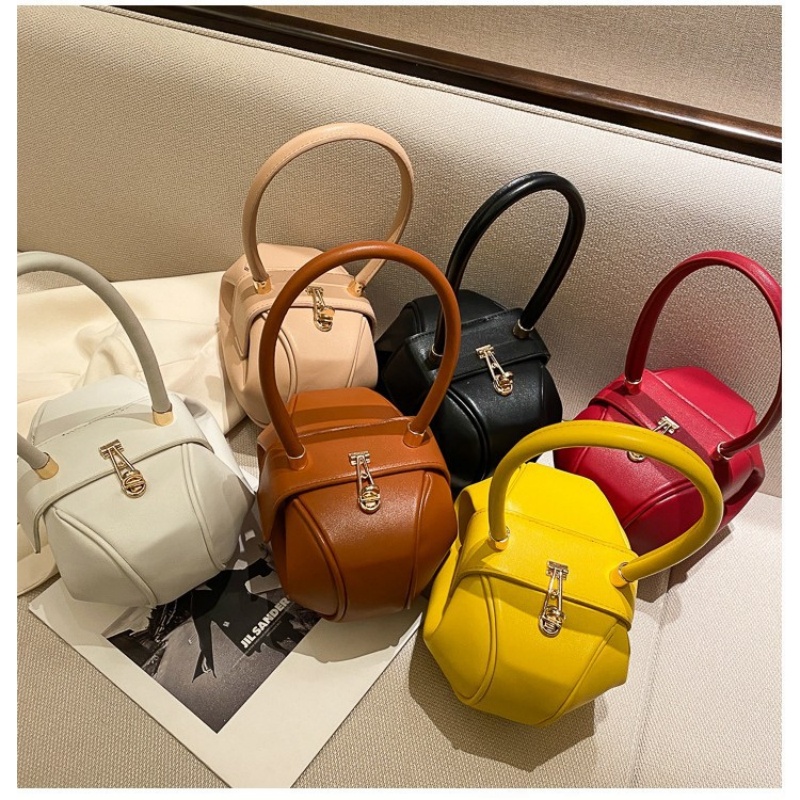     حقيبة يد نسائية كروية الش - مراجعة Luxury Bags On Sale وسعره