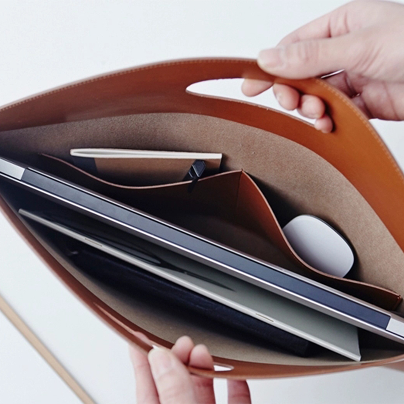 تصميم فاخر مخصص الأحرف الأولى  - مراجعة Luxury Bags For Laptop وسعره