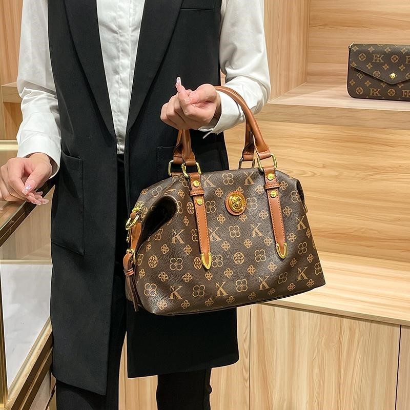 حقيبة جلدية نسائية من مصمم مشه - مراجعة Luxury Quilted Bags وسعره