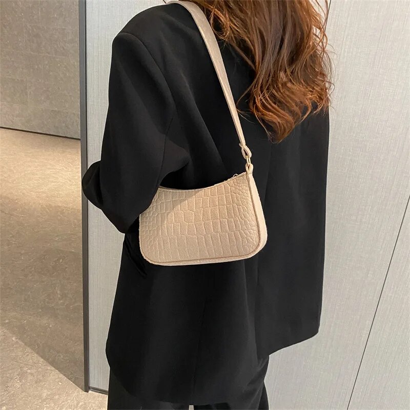 سيدة ورأى الإبط تصميم فاخر حمل - مراجعة Luxury Bags On Sale وسعره